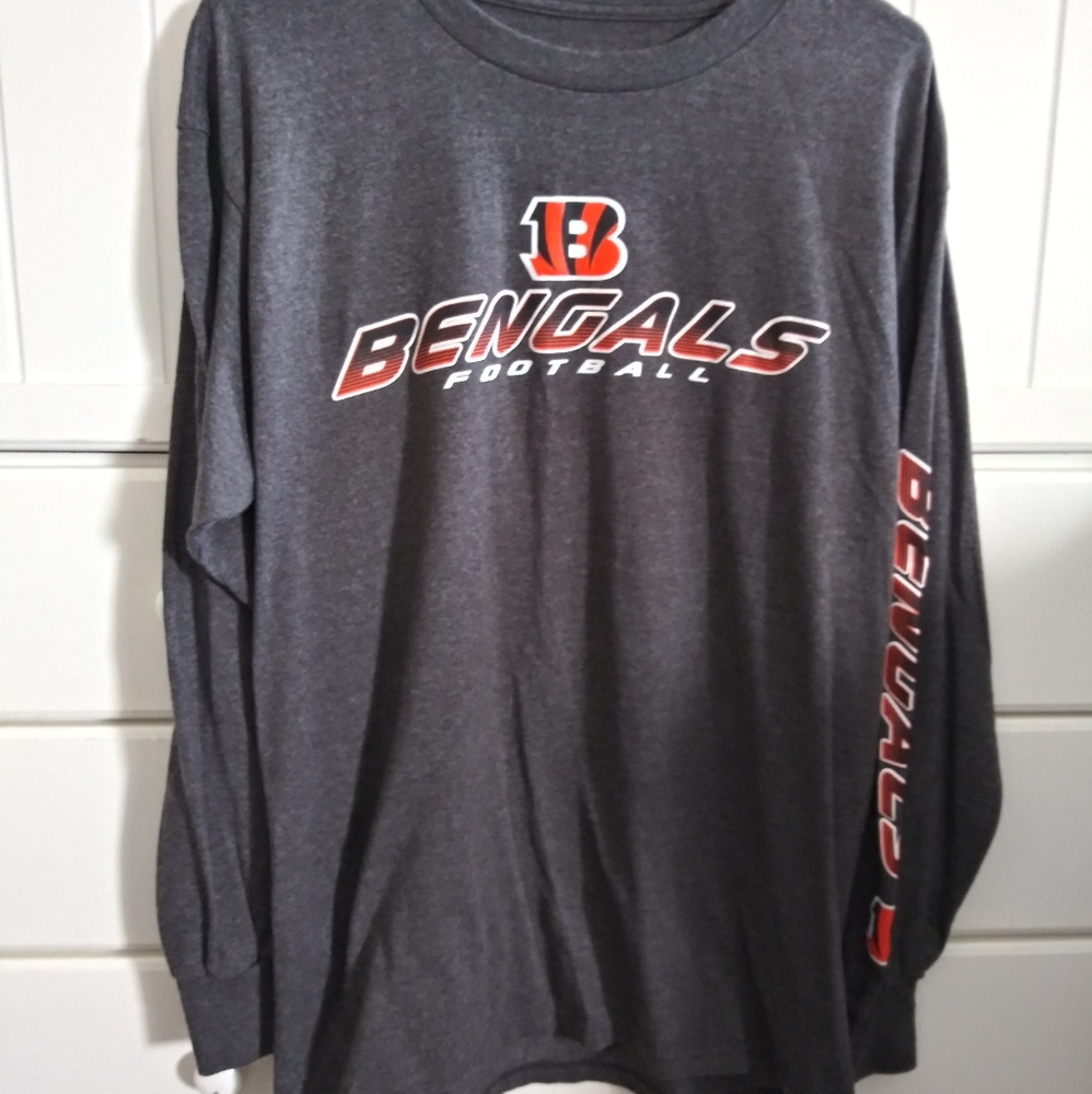 Long sleeve t-shirt